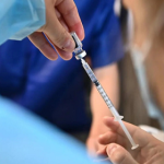 Vaccin contre le cancer de la peau : les laboratoires Merck et Moderna annoncent une ‘’avancée majeure’’