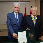 Maroc-Palestine : L&rsquo;ancien directeur de l&rsquo;ONDA, Ahmed El Biaz, décoré de l&rsquo;Ordre du Président Yasser Arafat