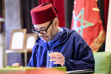 SM le Roi Mohammed VI préside à Rabat une séance de travail consacrée aux ports Nador West Med et Tanger Med 3